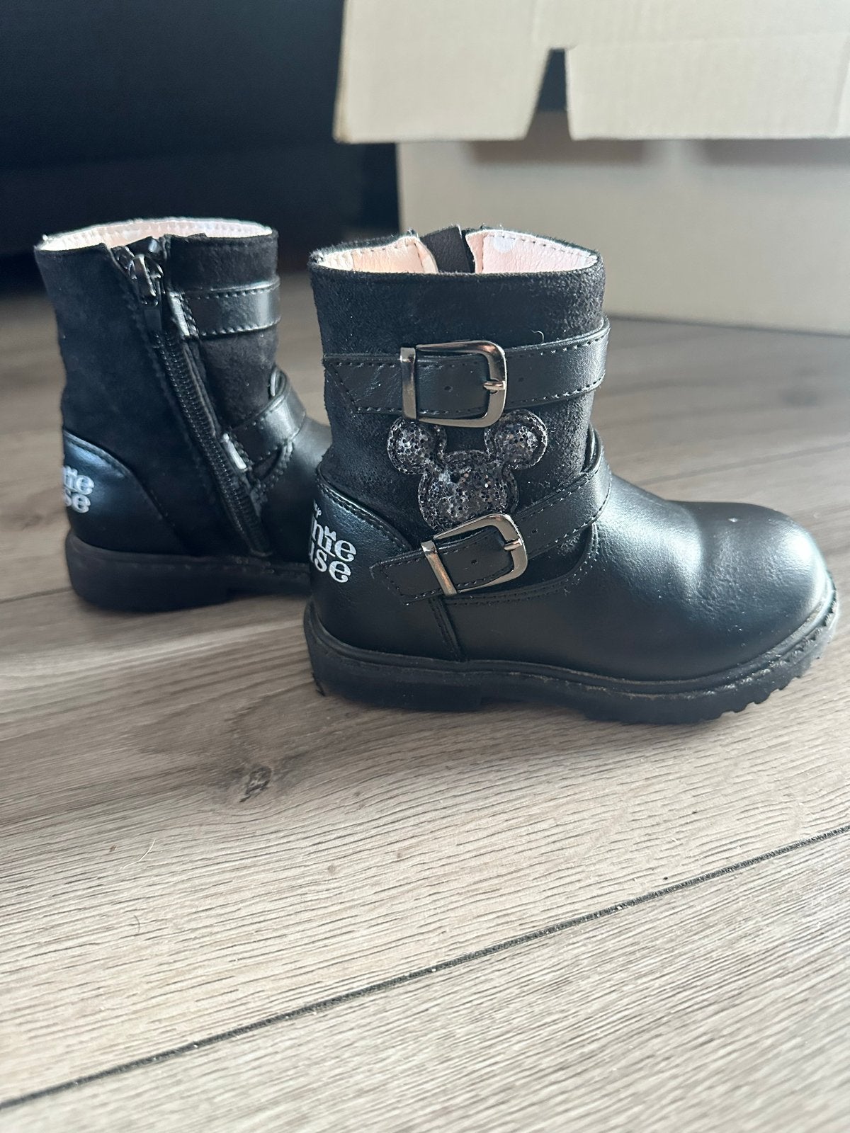 Minnie Mouse laarzen maat 23 - Prima staat, Ophalen of Verzenden, Gebruikt, Meisje, Laarzen