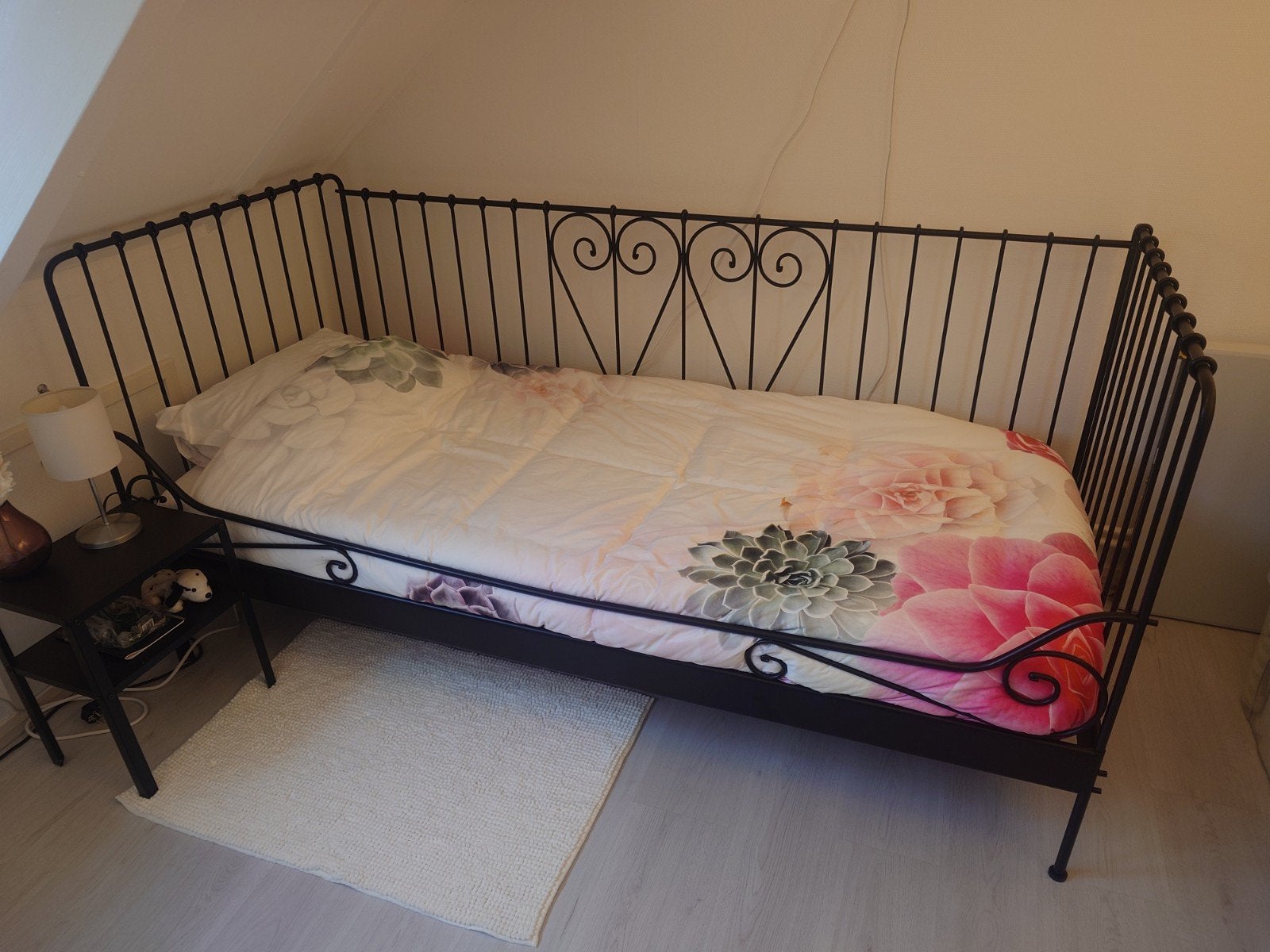 Ikea eenpersoonsbed + Knarrevik nachtkastje, Ophalen, Gebruikt, 90 cm, Eenpersoons