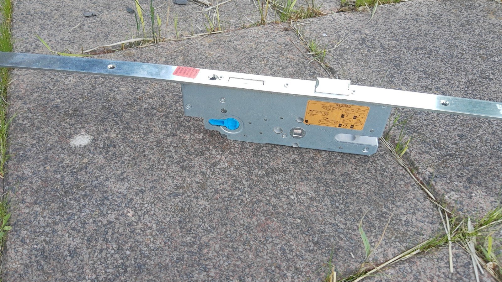 Nieuw deurbeslag met slotmechanisme, Ophalen, Nieuw, IJzer, Slot