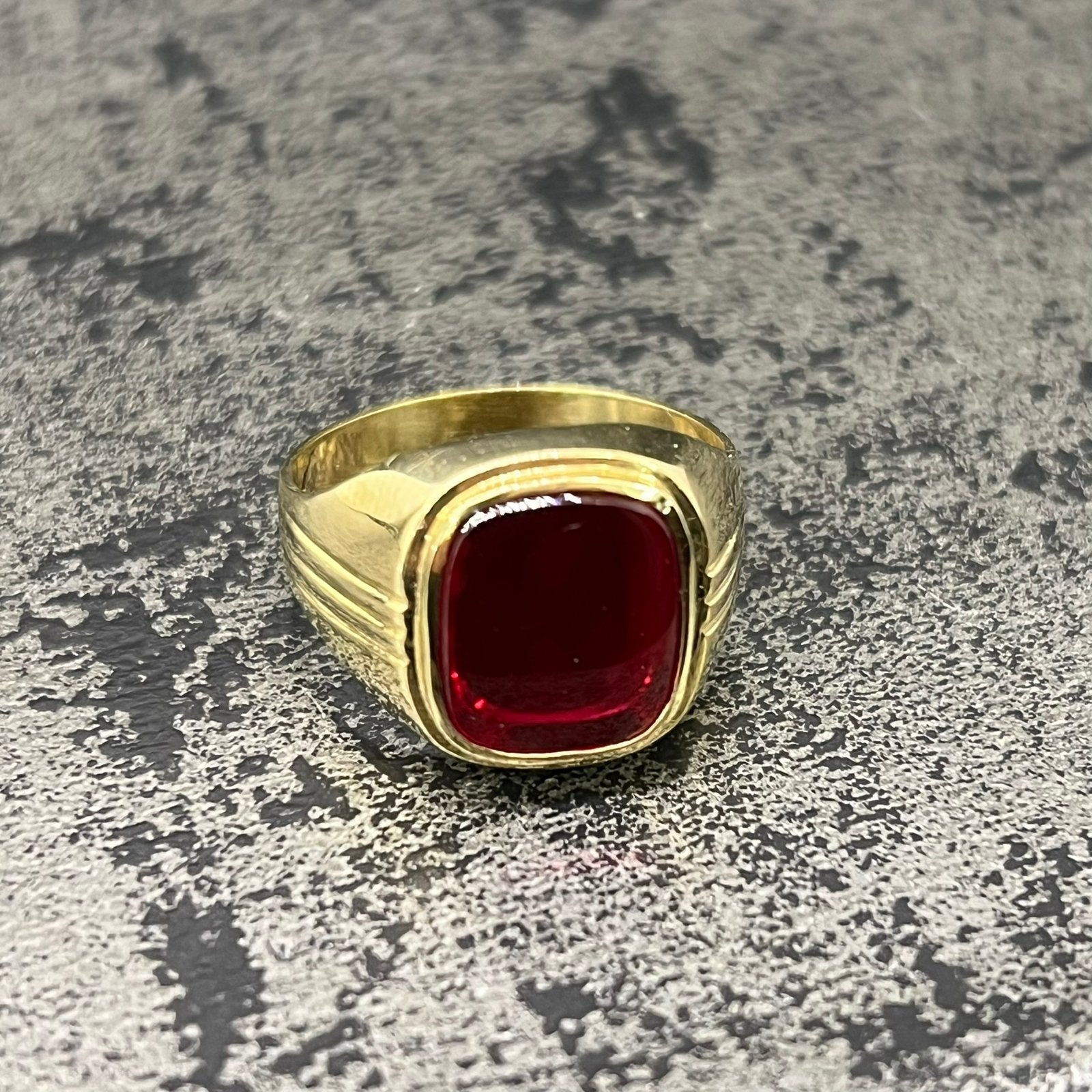 14 karaat gouden ring robijn model, Ophalen of Verzenden, Nieuw, Goud, Heer