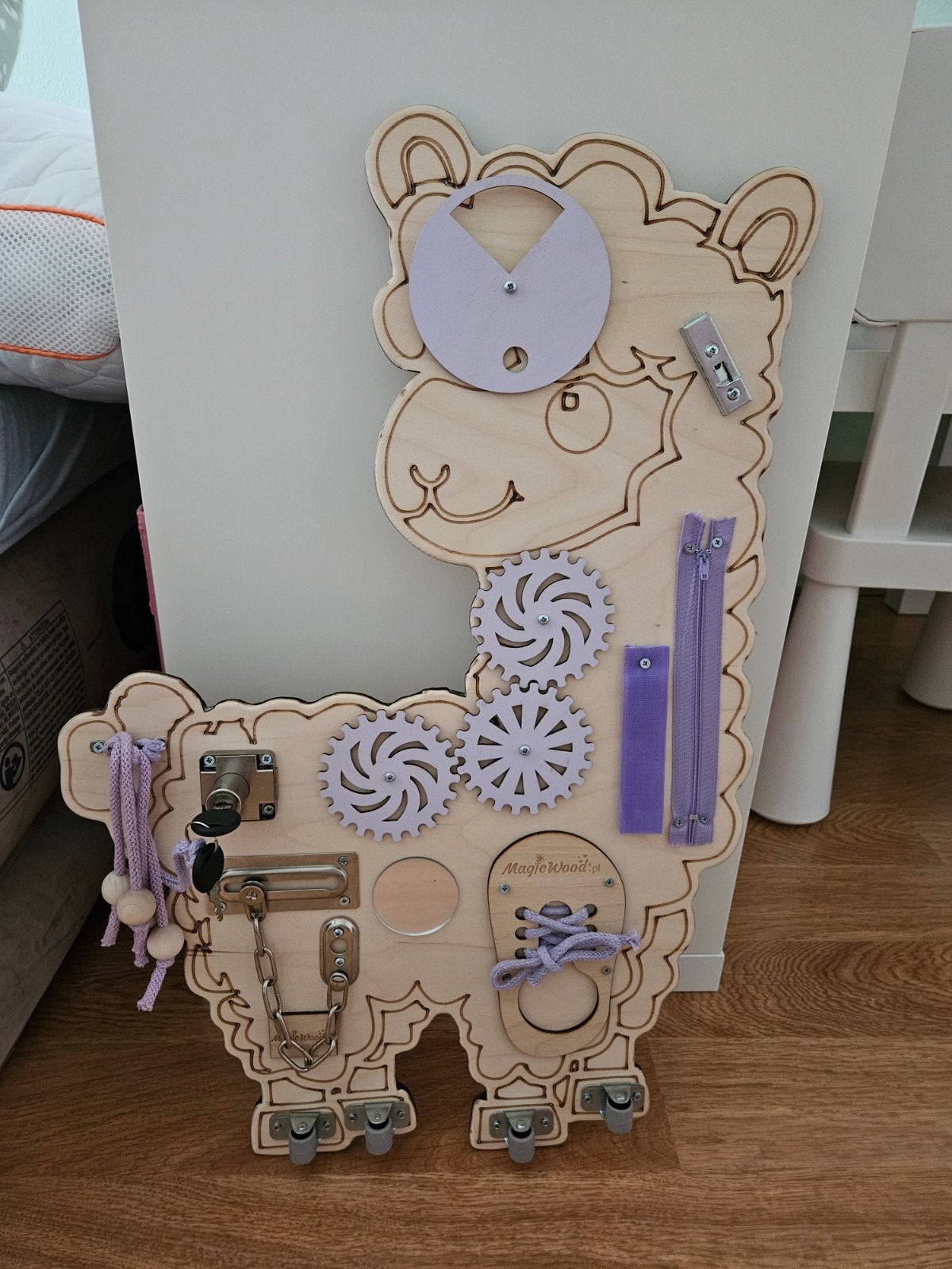 Houten Lama Busy Board Magic Wood - Educatief Speelgoed, Ophalen of Verzenden, Zo goed als nieuw, Knutselen