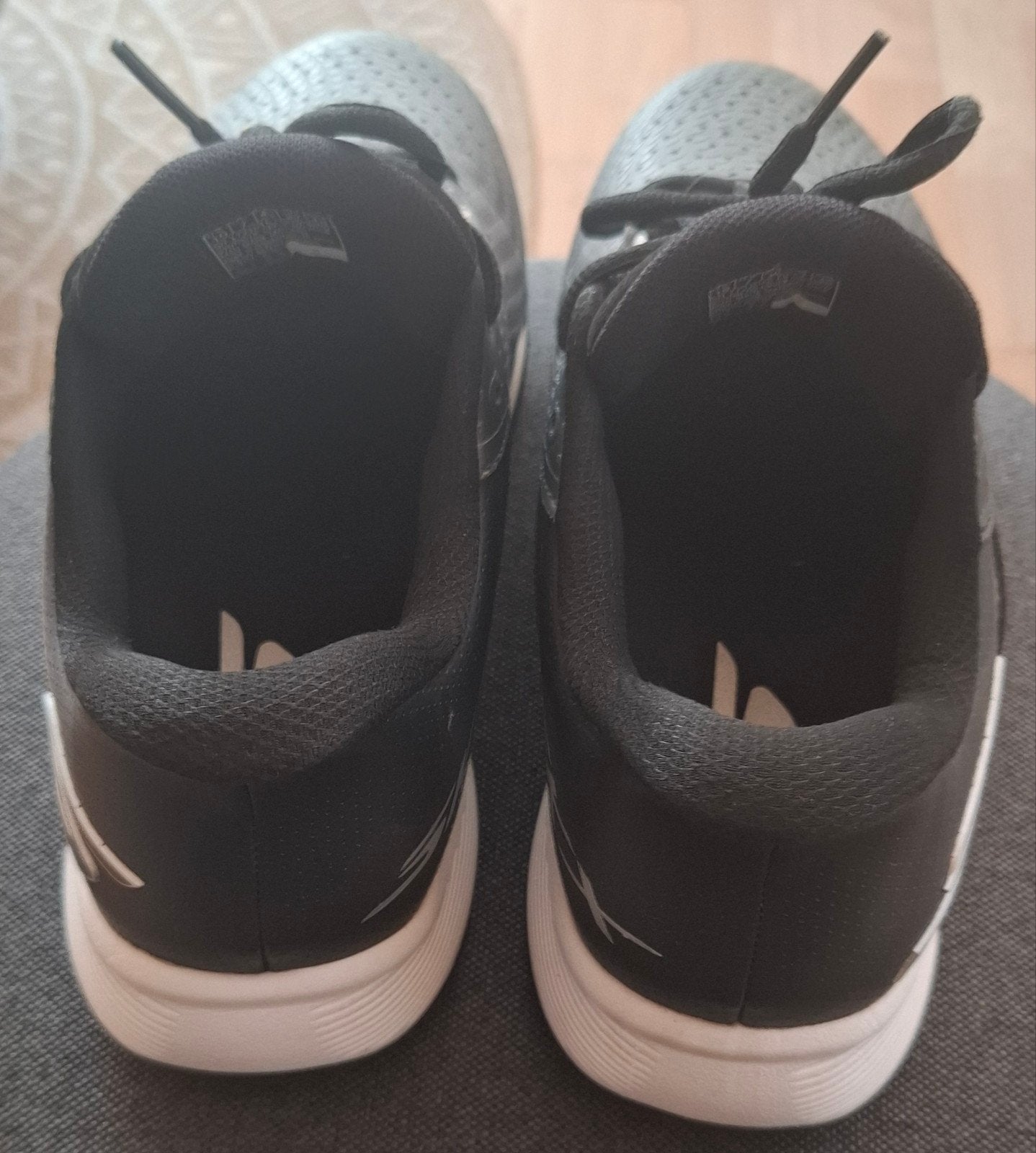 Zo goed als nieuwe Skechers slip-in sneakers dames maat 40, Skechers, Zwart, Ophalen of Verzenden, Sneakers of Gympen