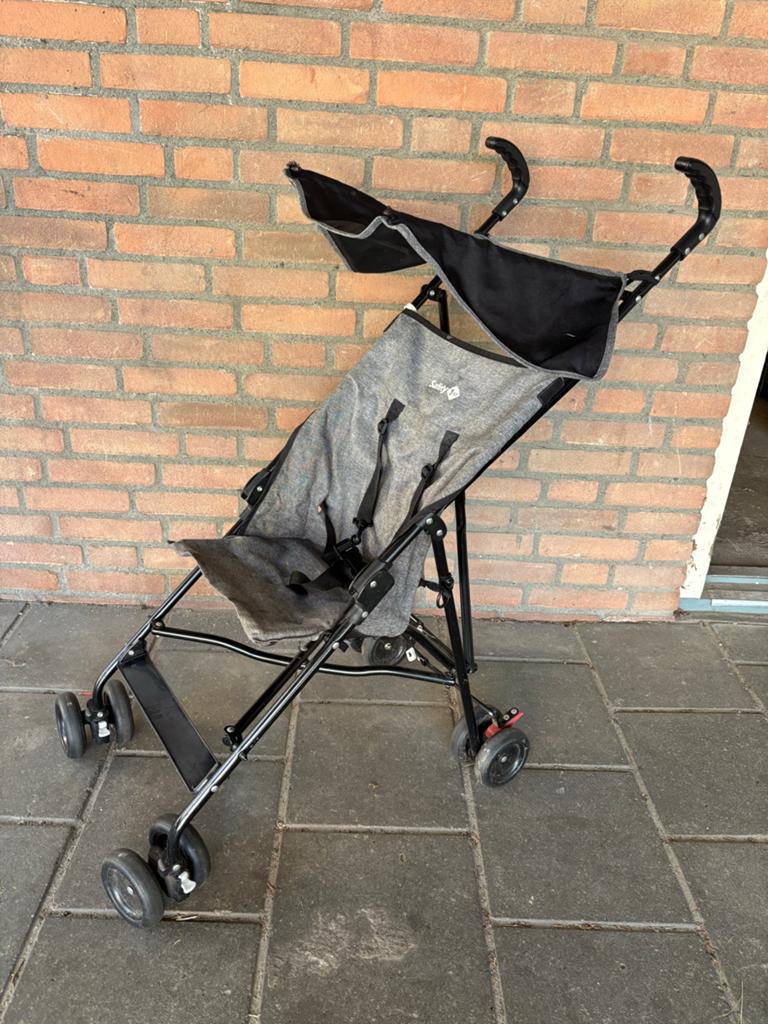 Safety 1st Buggy met zonnekap - beschadiging aan luifel, Ophalen, Gebruikt, Overige merken, Zonnekap