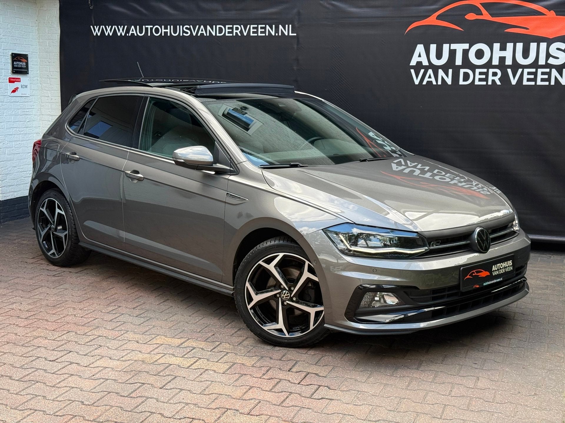 Volkswagen Polo 1.5 TSI R-Line Edition, Panoramadak/Camera/D, 1228 kg, Gebruikt, 150 pk, Bedrijf