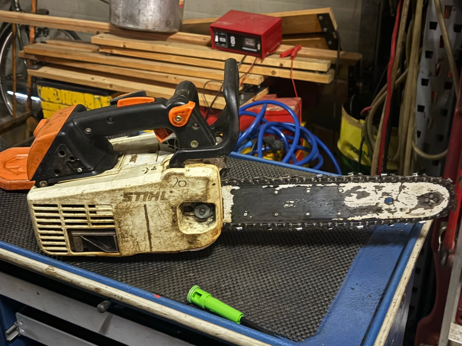 Stihl MS 200T / 201TKettingzaag - Gebruikt maar krachtig, Gebruikt, Kettingzaag, Ophalen of Verzenden, 30 tot 70 mm