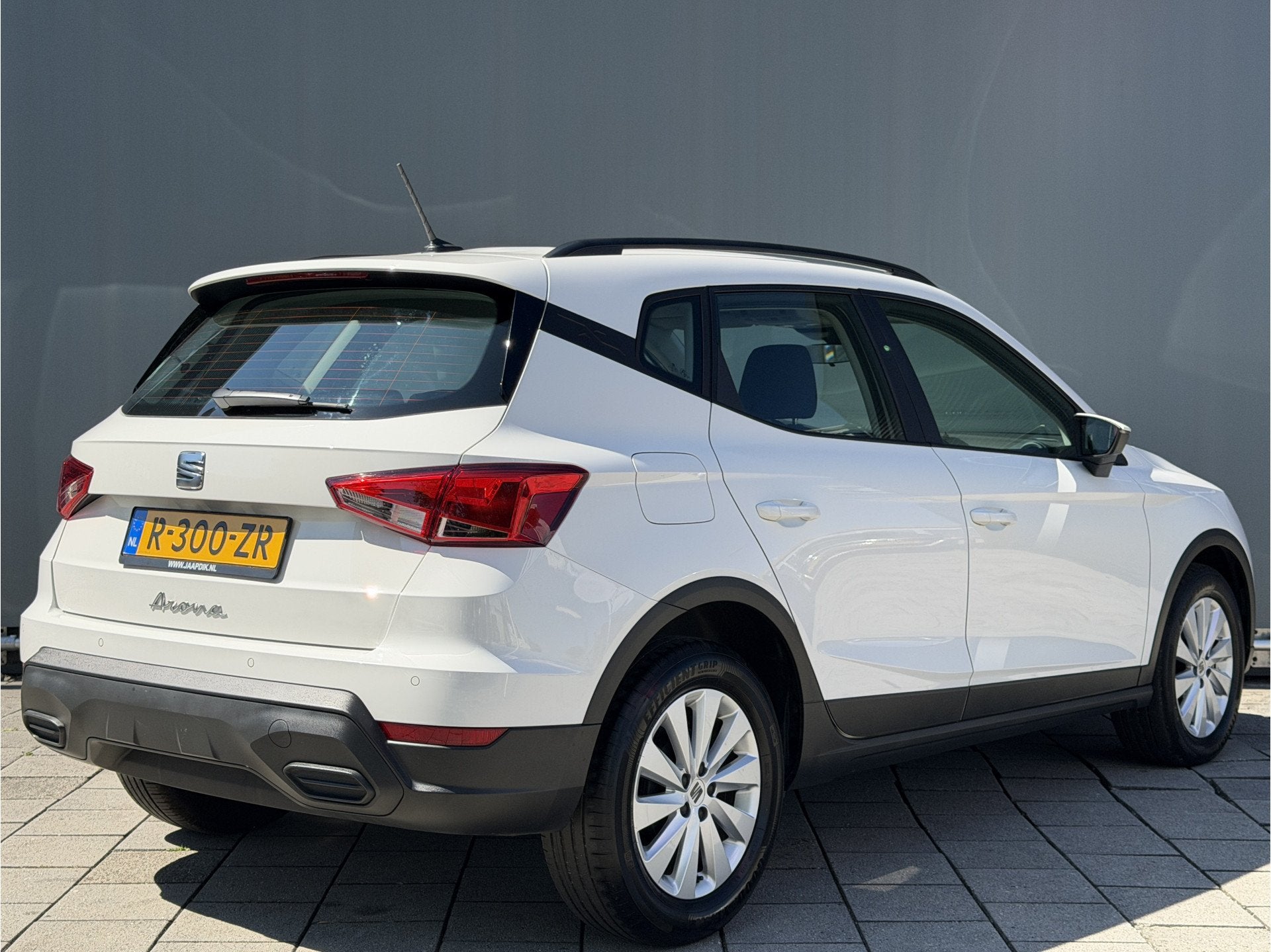 SEAT Arona BWJ 2023 | 1.0TSI 96PK Style | CLIMA | CARPLAY |, Stof, Gebruikt, Origineel Nederlands, Handgeschakeld