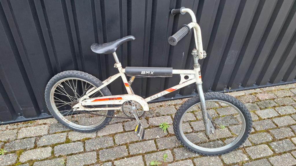 Vintage BMX 20 inch - Opknapper, Fietsen en Brommers, Fietsen | Crossfietsen en BMX, Ophalen, Staal, Voetsteunen, 16 tot 20 inch