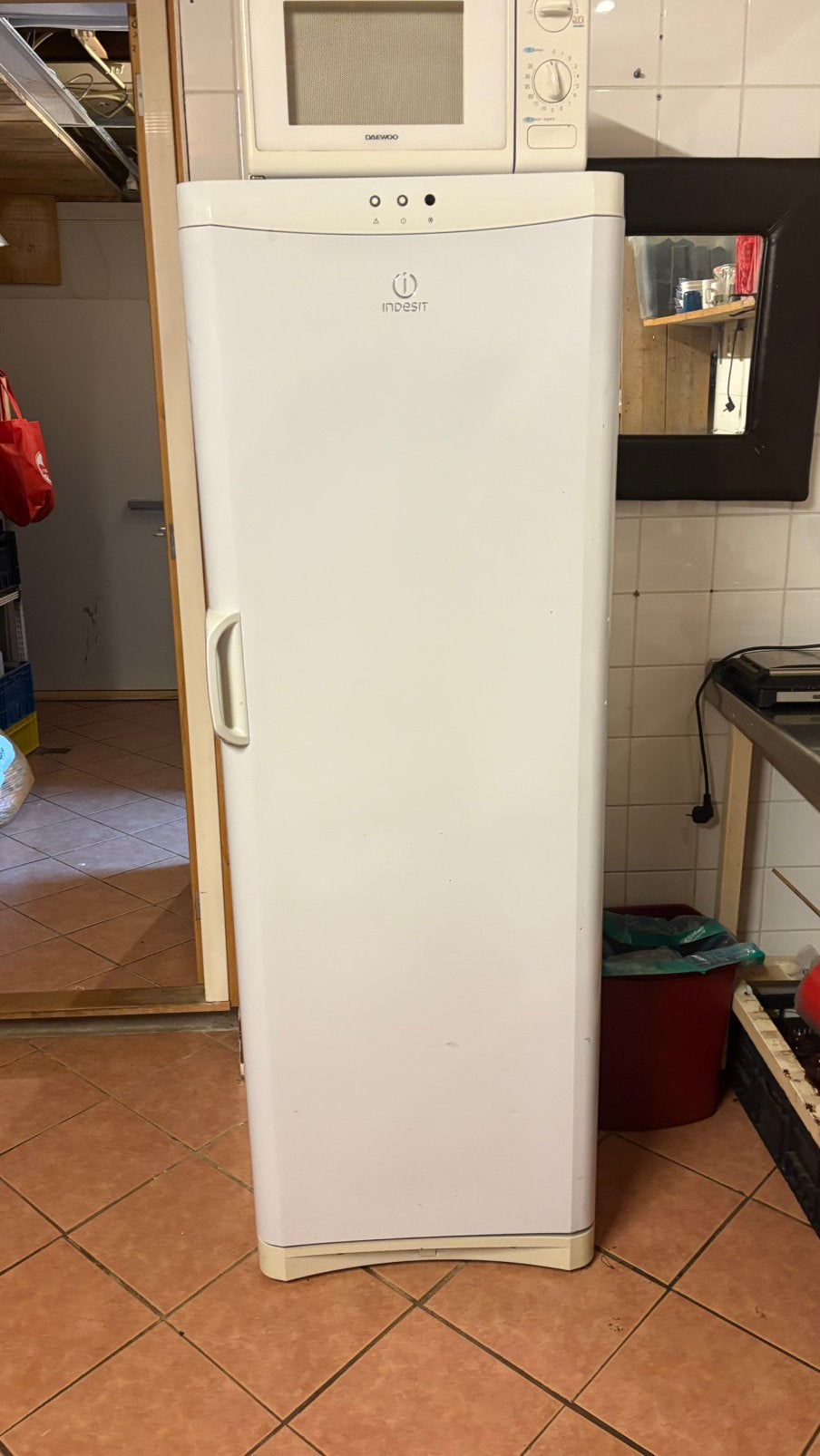 Vriezer te koop, Ophalen, Zo goed als nieuw, Minder dan 60 cm