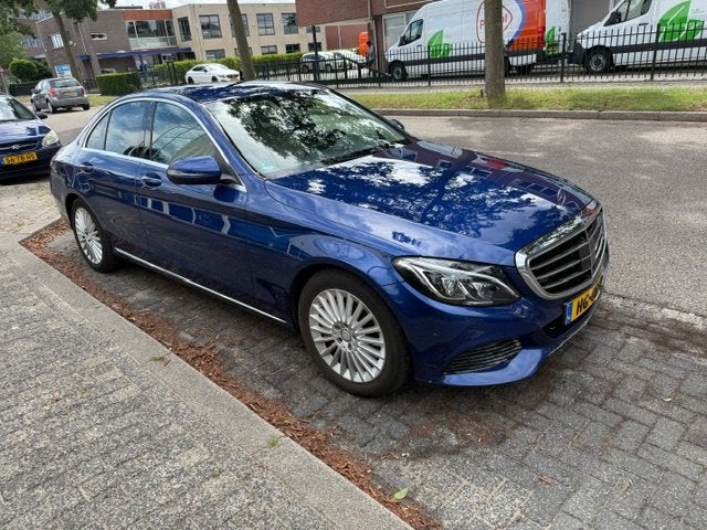 Mercedes-Benz C-Klasse C350 e Plug-in Hybrid 279pk 7G-TRONIC, Auto's, Automaat, Dealer onderhouden, Achterwielaandrijving, Blauw