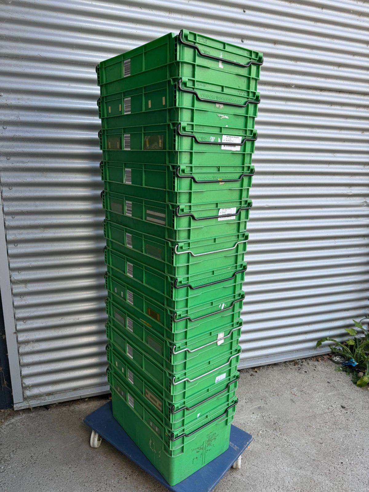 Partij stapelkratten curtec, Ophalen, Doos, Minder dan 35 cm, Zo goed als nieuw