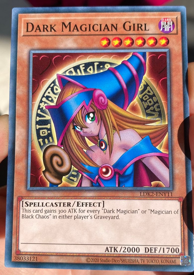 Yu-Gi-Oh! Dark Magician Girl Legendary Print !, Hobby en Vrije tijd, Verzamelkaartspellen | Yu-gi-Oh!, Ophalen of Verzenden, Zo goed als nieuw