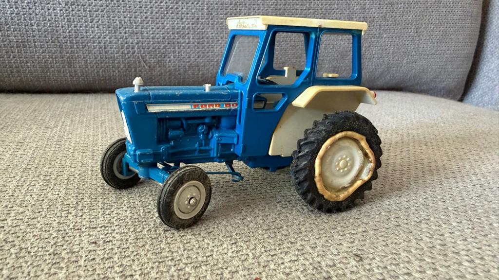 Vintage Ford 5000 Tractor Speelgoedmodel, Verzamelen, Ophalen of Verzenden, Gebruikt