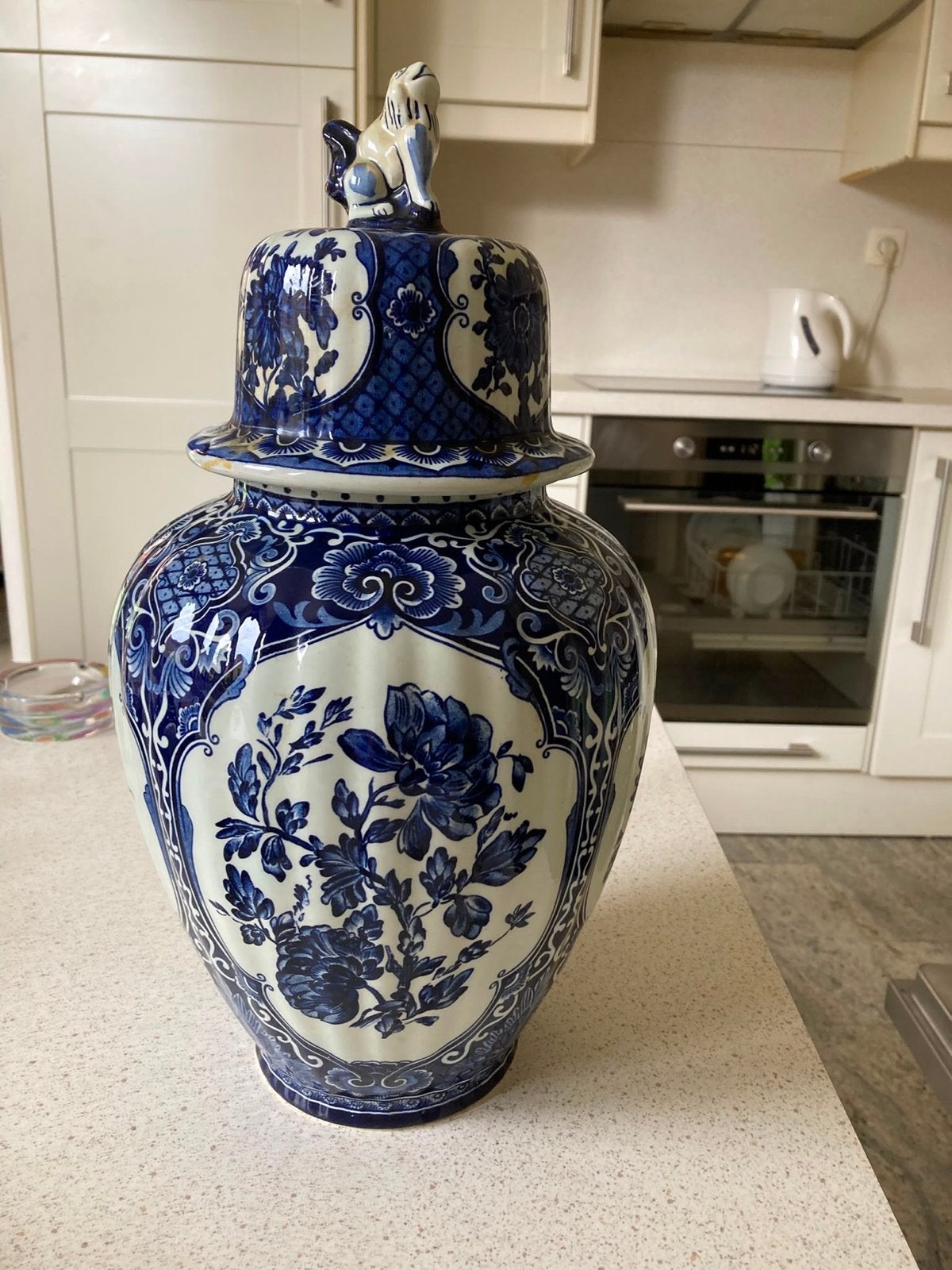Delfts Blauw vaas met deksel, Boch Royal Sphinx Holland, Antiek en Kunst, Antiek | Vazen, Ophalen