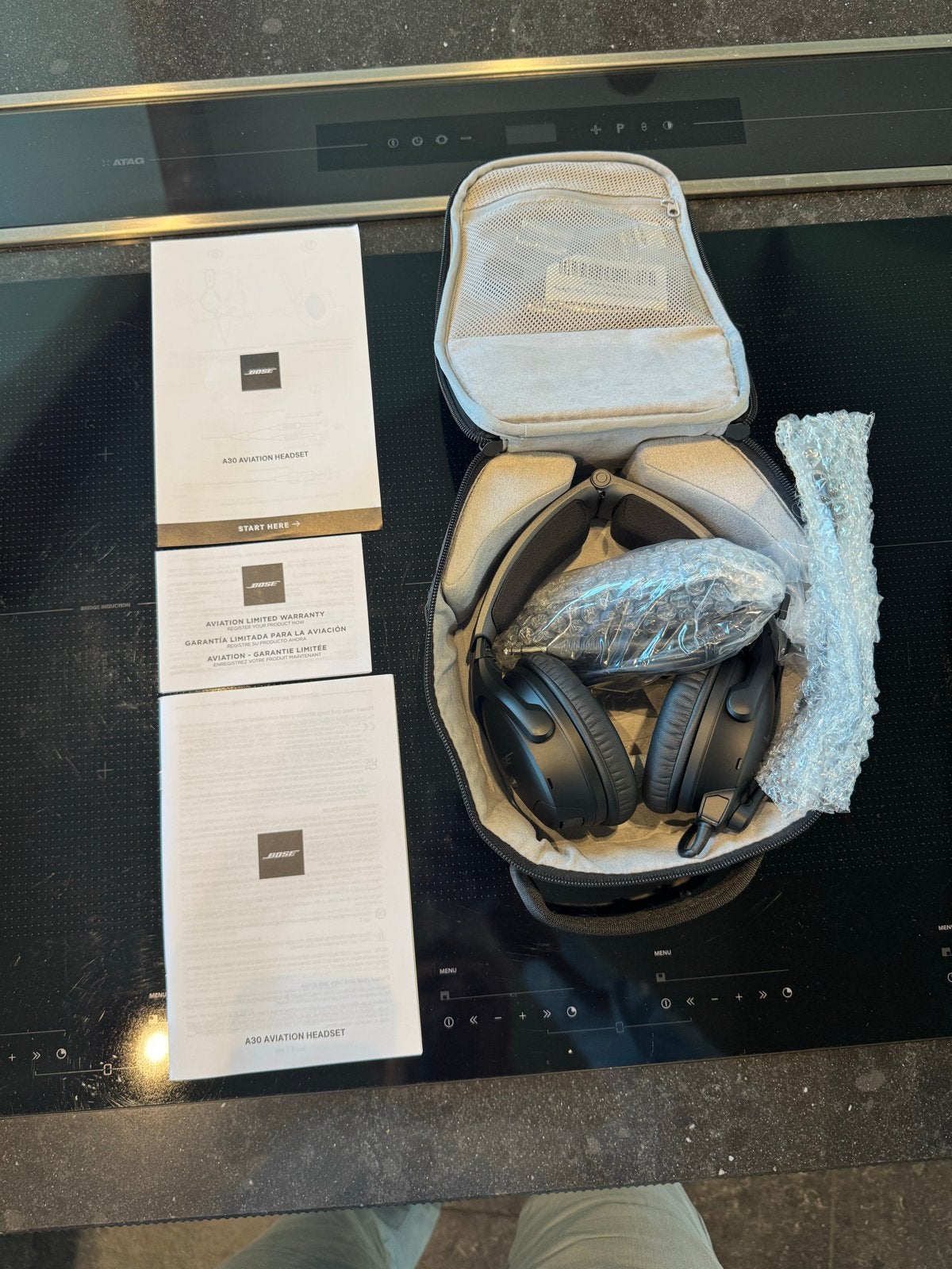 Bose A30 Aviation Headset, twin plug, bluetooth- Nieuw, Ophalen of Verzenden, Nieuw, Over oor (circumaural), Overige merken