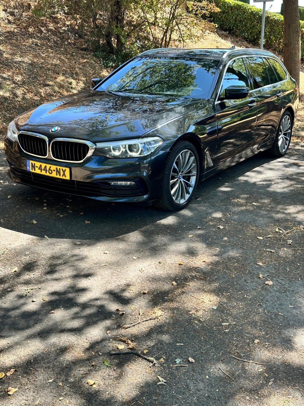 BMW 5-Serie 540i benzine, Auto's, BMW, Zwart, 2000 kg, 340 pk, Leder