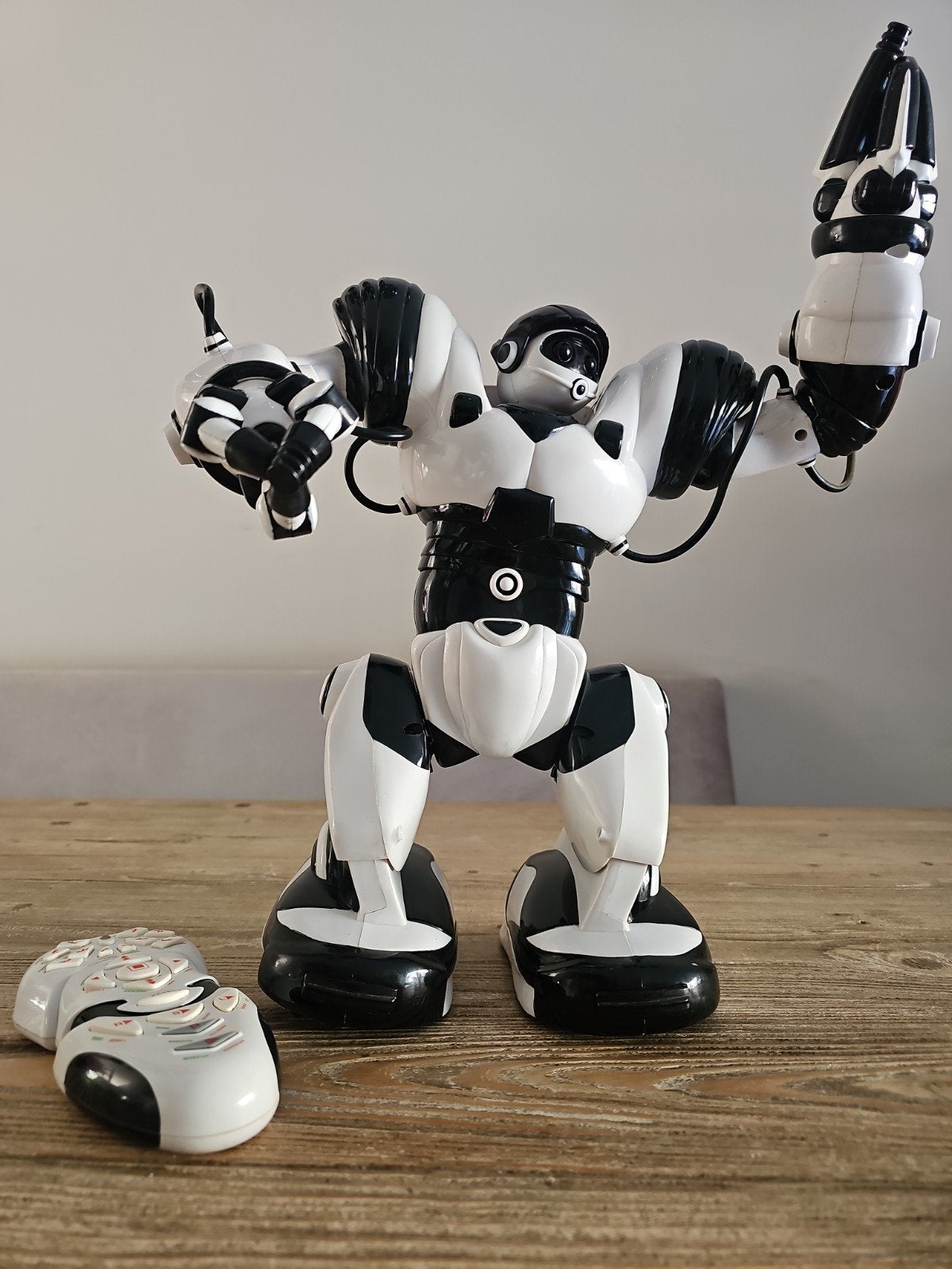 WowWee Robosapien Robot + Afstandsbediening | 100% Werkend, Ophalen of Verzenden, Zo goed als nieuw