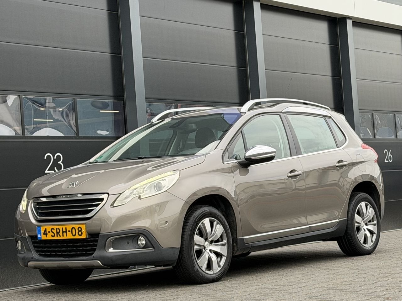 Peugeot 2008 1.6 e-HDi Allure Clima Navi PDC (bj 2013), Auto's, Voorwielaandrijving, 4 cilinders, 1270 kg, 610 kg