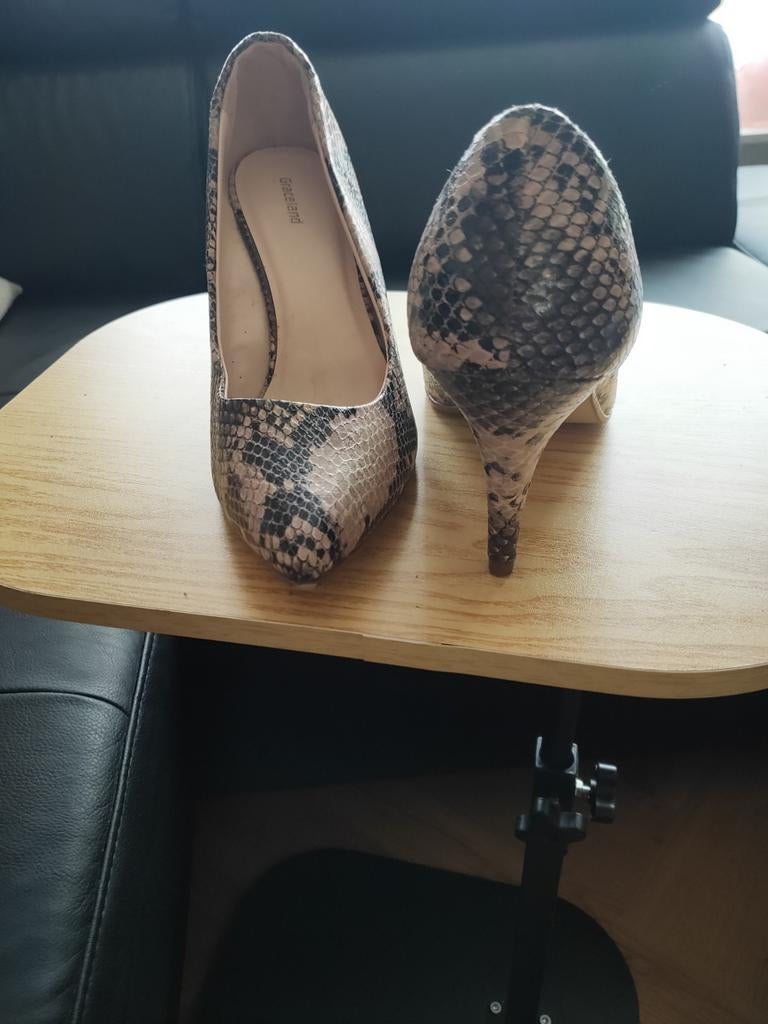 Schoenen maat 41, Kleding | Dames, Schoenen, Ophalen of Verzenden, Gedragen