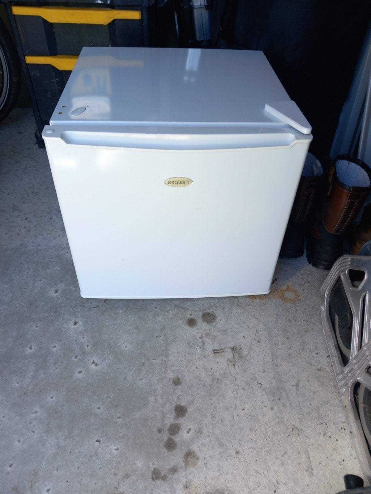Compacte Koelkast met Vriesvak - Exquisit, Witgoed en Apparatuur, Koelkasten en IJskasten, Gebruikt, Met vriesvak, Minder dan 75 liter