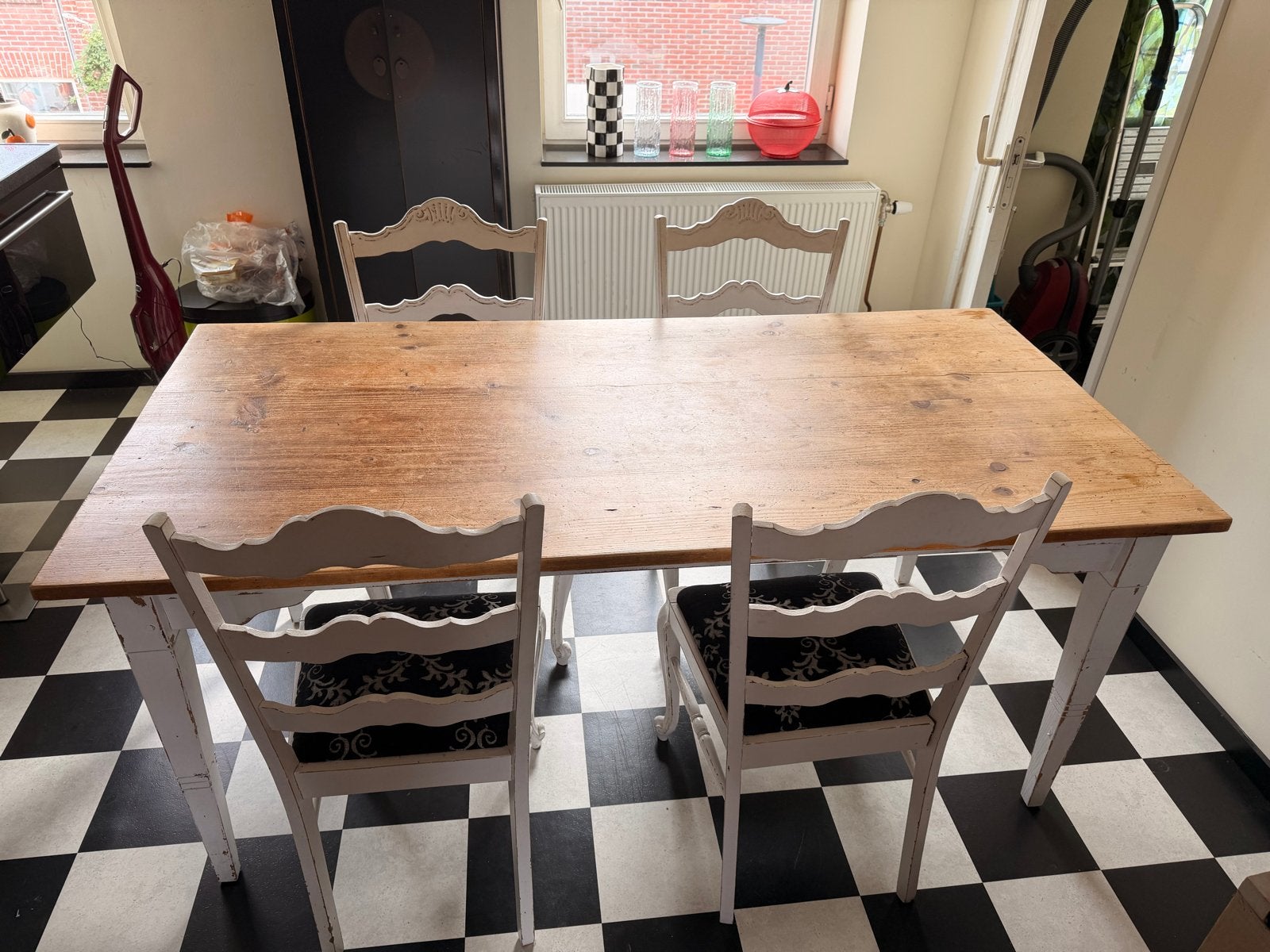 Houten eettafel met 4 stoelen - Landelijke stijl, Ophalen, Gebruikt, 50 tot 100 cm, 150 tot 200 cm