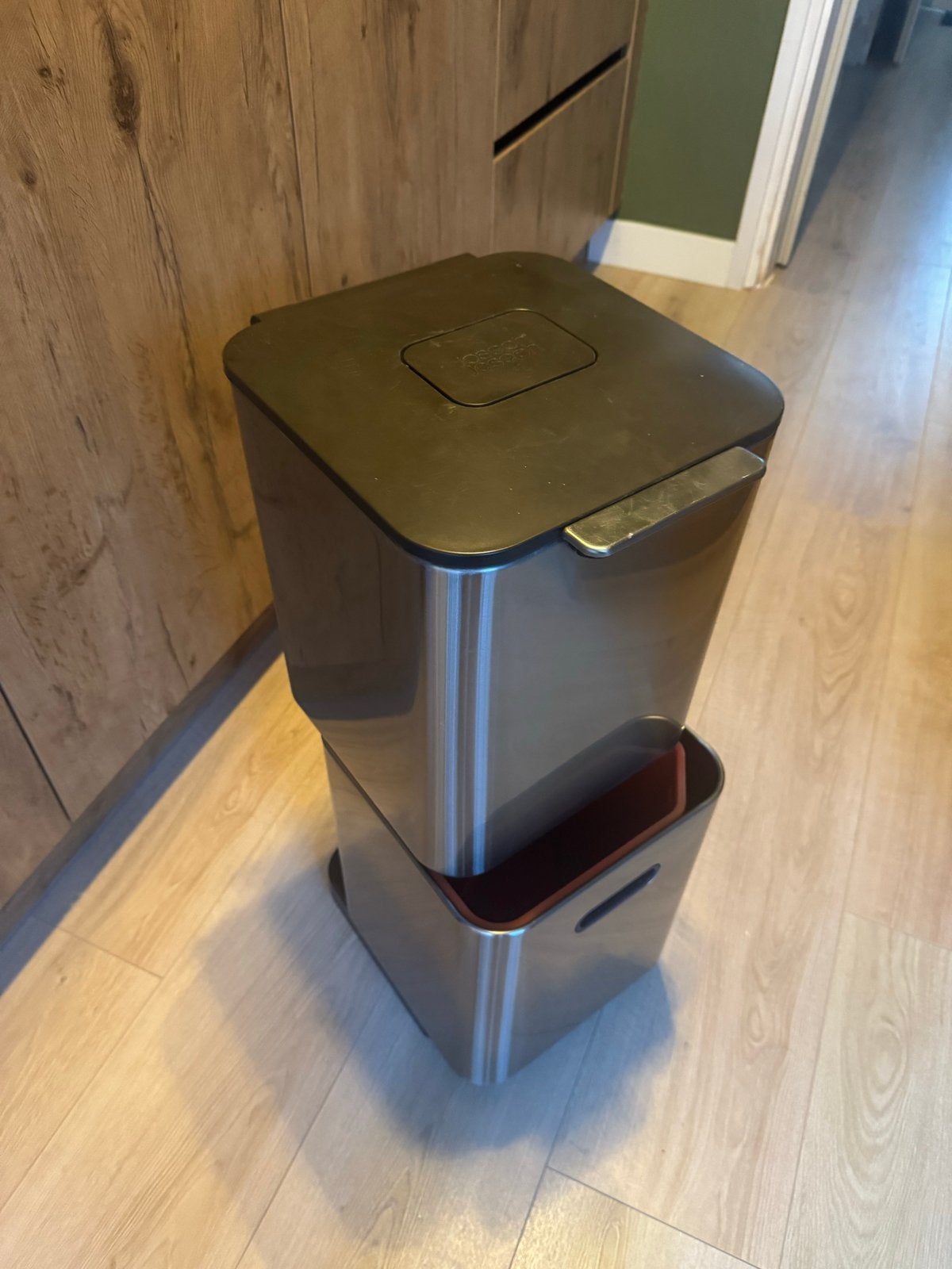 Joseph Joseph afvalscheider, 2-in-1 prullenbak, Huis en Inrichting, Woonaccessoires | Prullenbakken, Ophalen, Zo goed als nieuw