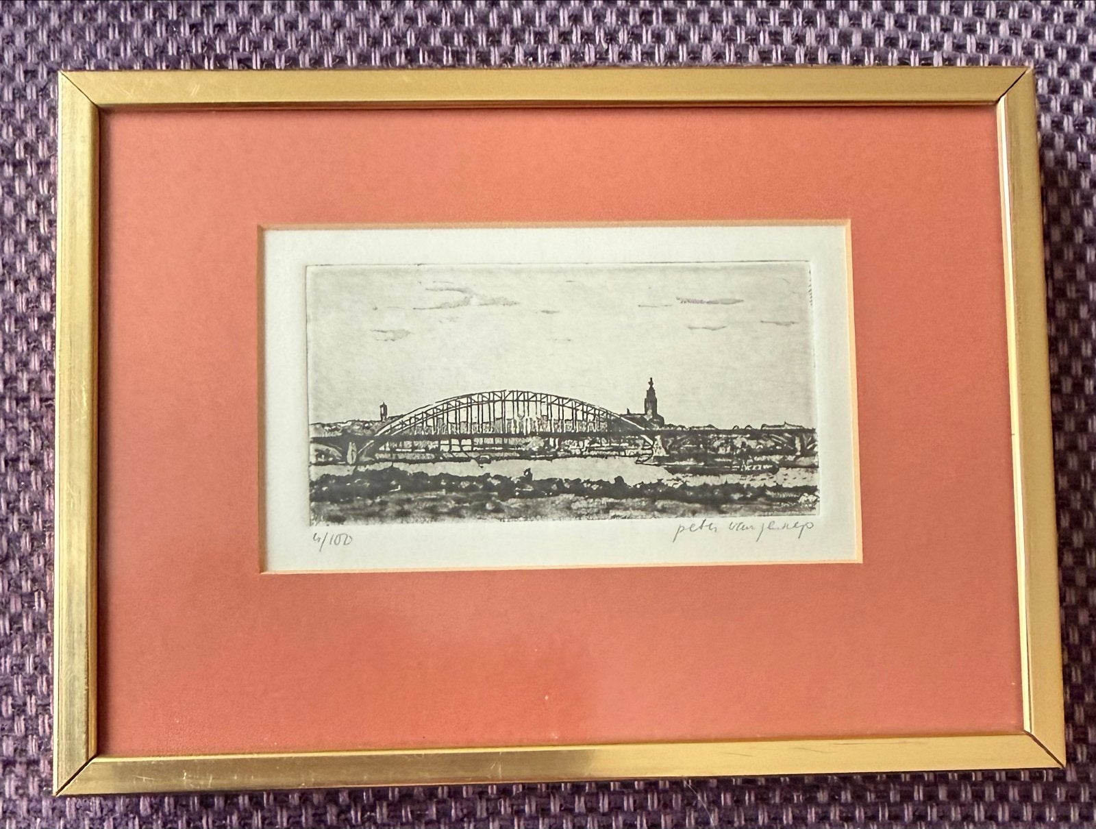 Ets van Peter van Gorp - Nijmegen Waalbrug, Antiek en Kunst, Stadsgezicht, Ophalen of Verzenden, 1950 - 1999, Genummerd