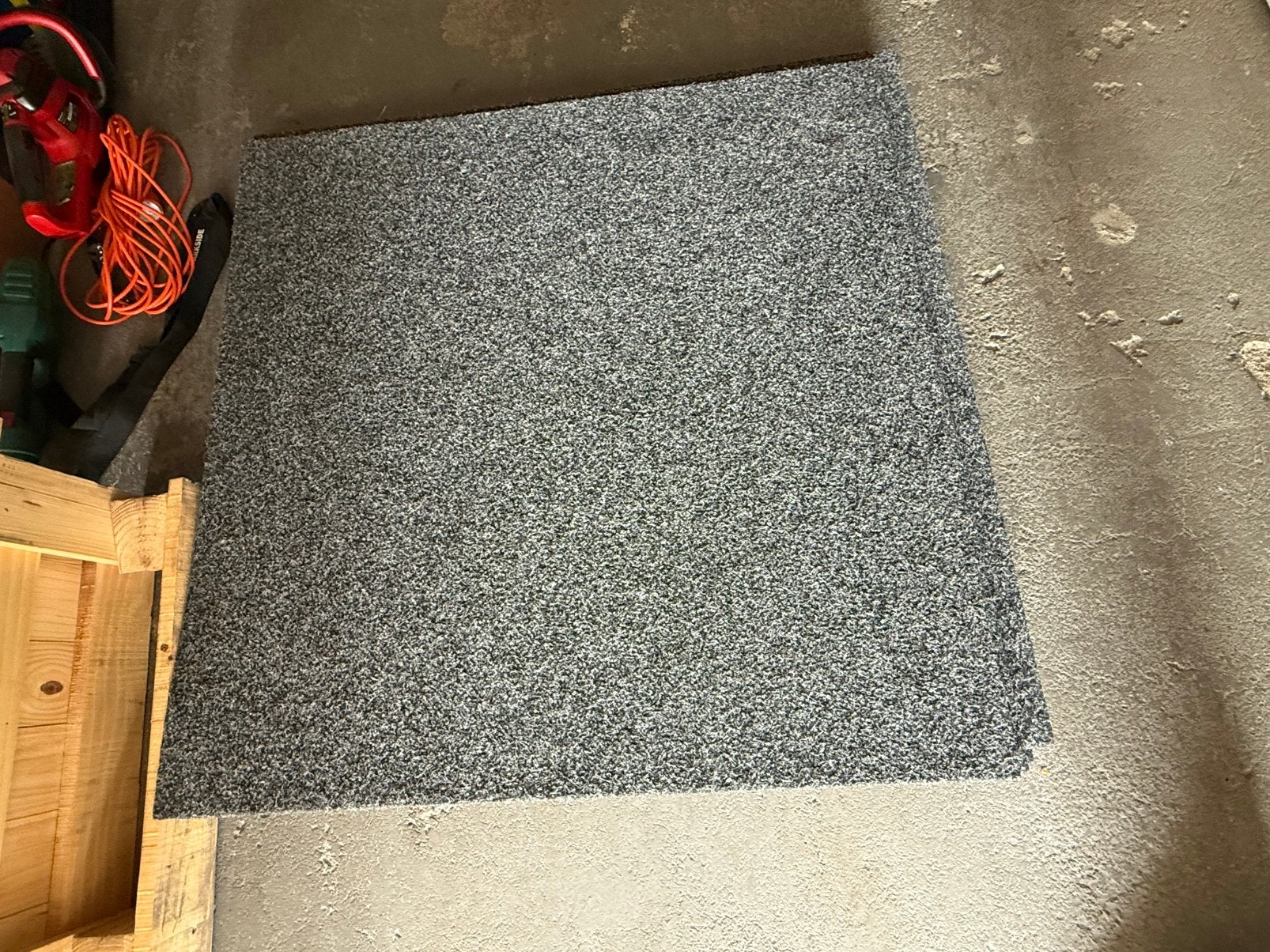 Tapijttegels 100x100 16 stuks, Ophalen, Gebruikt, Vierkant, 50 tot 100 cm
