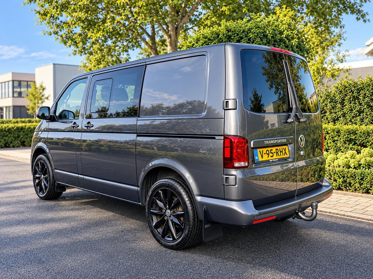 Volkswagen Transporter 2.0 TDI DC 199PK T6.1 DSG Highline•, Gebruikt, Euro 6, 4 cilinders, Volkswagen