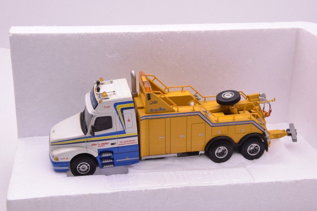 Volvo NH Wrecker  '' Joh van ht Zand ''  TemaToys, Ophalen of Verzenden, Zo goed als nieuw, Bus of Vrachtwagen, Lion Toys