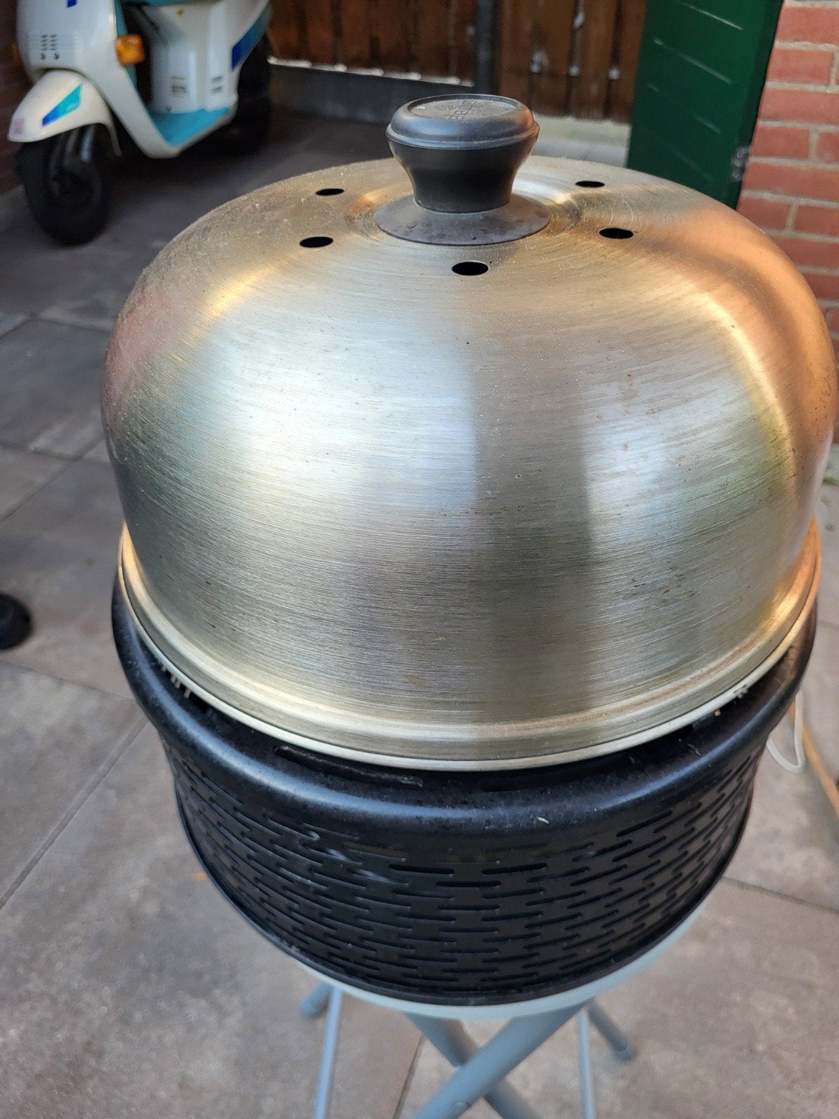 Cobb barbecue met nieuw brikettenmandje (dikker metaal), Ophalen, Gebruikt, Cobb