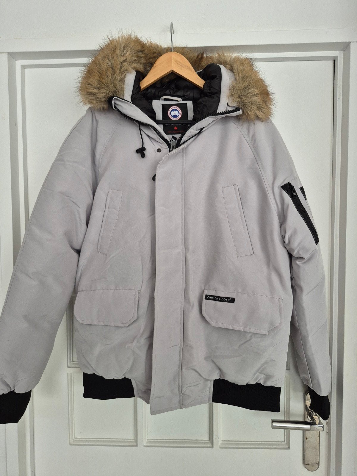 Canada Goose jas grijs met bontkraag, Maat 48/50 (M), Canada Goose, Ophalen of Verzenden, Zo goed als nieuw