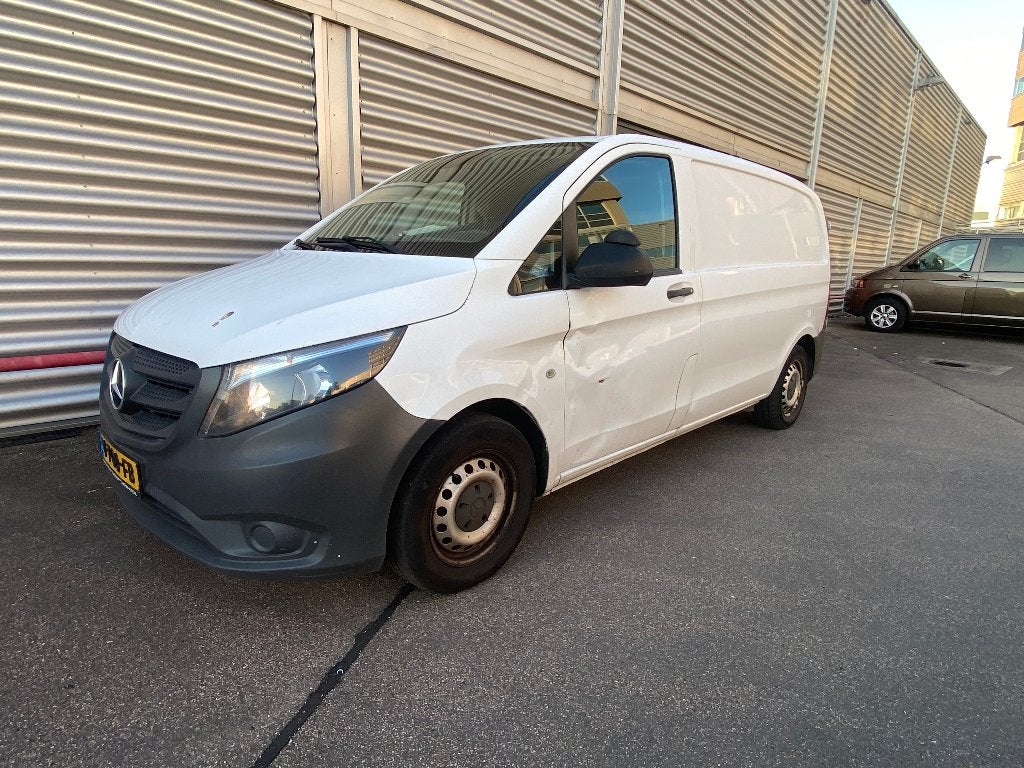 Mercedes Vito, Euro 6, 111cdi, Airco, Schade!, Auto's, Bestelauto's, 1995 cc, 4 cilinders, Wit, Origineel Nederlands