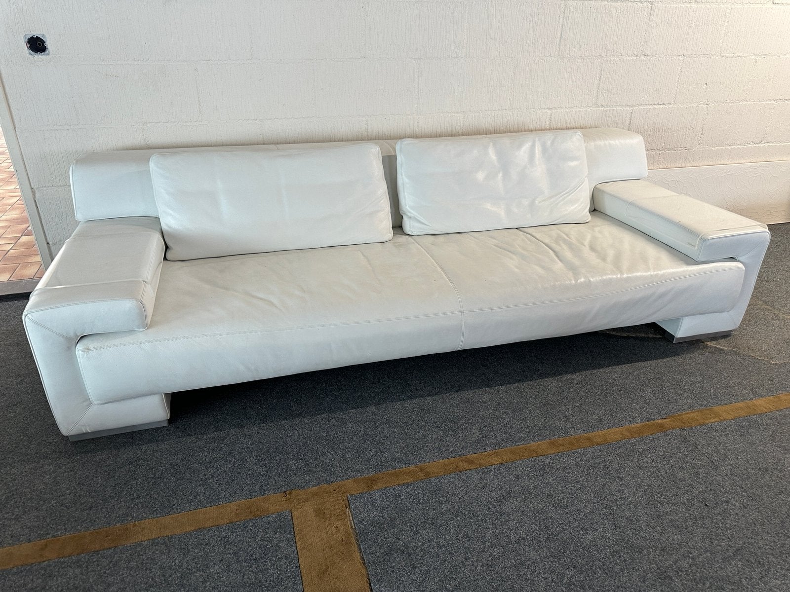 Molinari wit leren 3 / 4-zits lounge bank elektr, Ophalen, 250 tot 300 cm, Gebruikt, Minder dan 75 cm