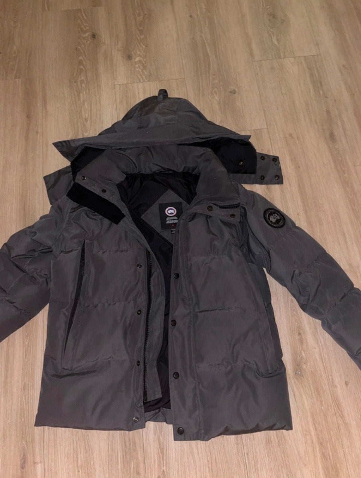 Canada Goose Expedition Parka - Maat M - Grijs, Ophalen of Verzenden, Zo goed als nieuw, Maat 48/50 (M), Grijs