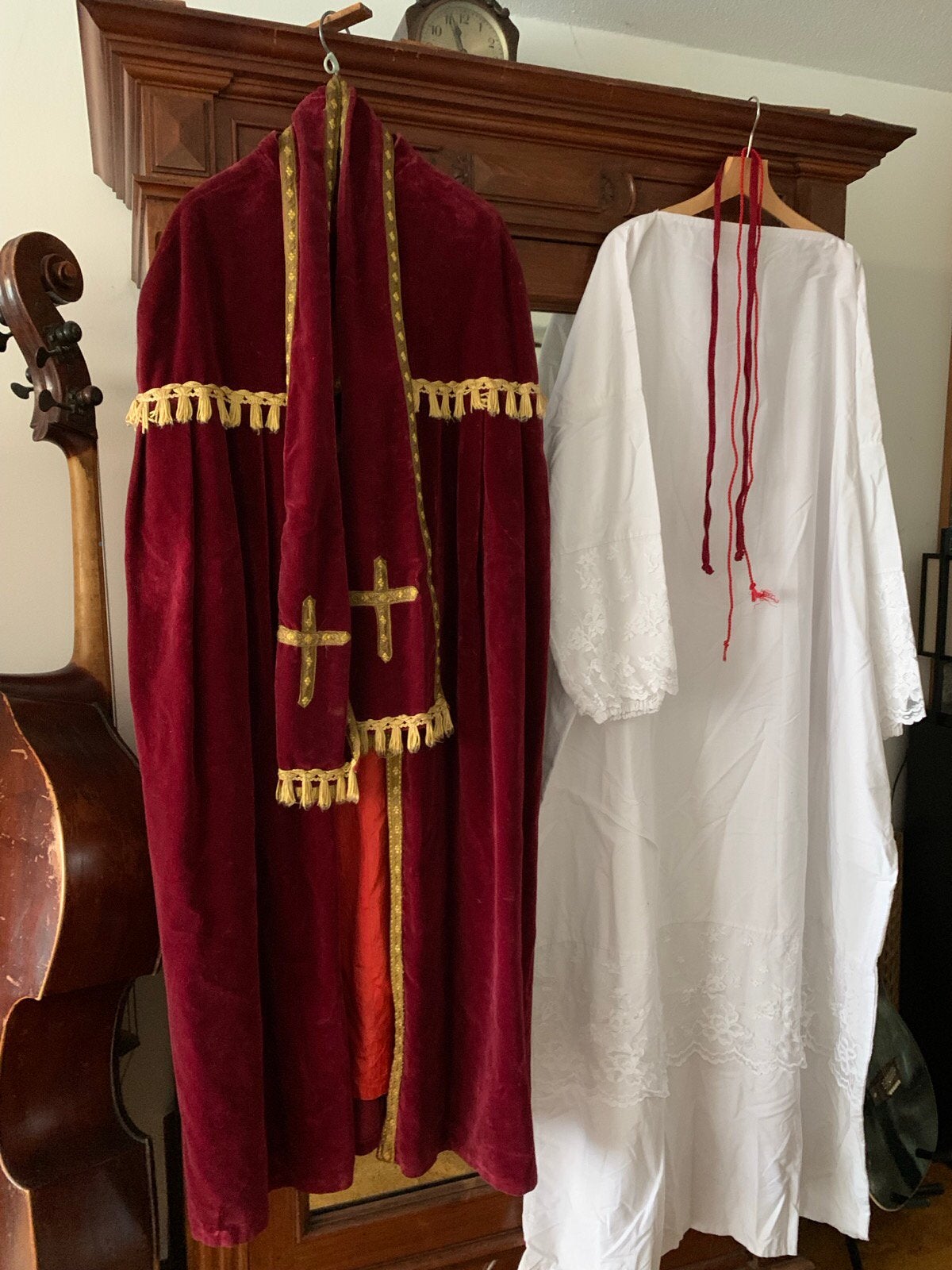Luxe Sinterklaas pak, Ophalen, Gebruikt