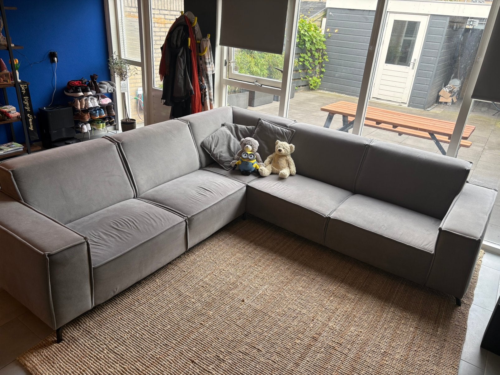 Grote hoekbank grijs velvet | 270x270cm, Huis en Inrichting, Banken | Complete zithoeken, Zo goed als nieuw, Stof, Ophalen
