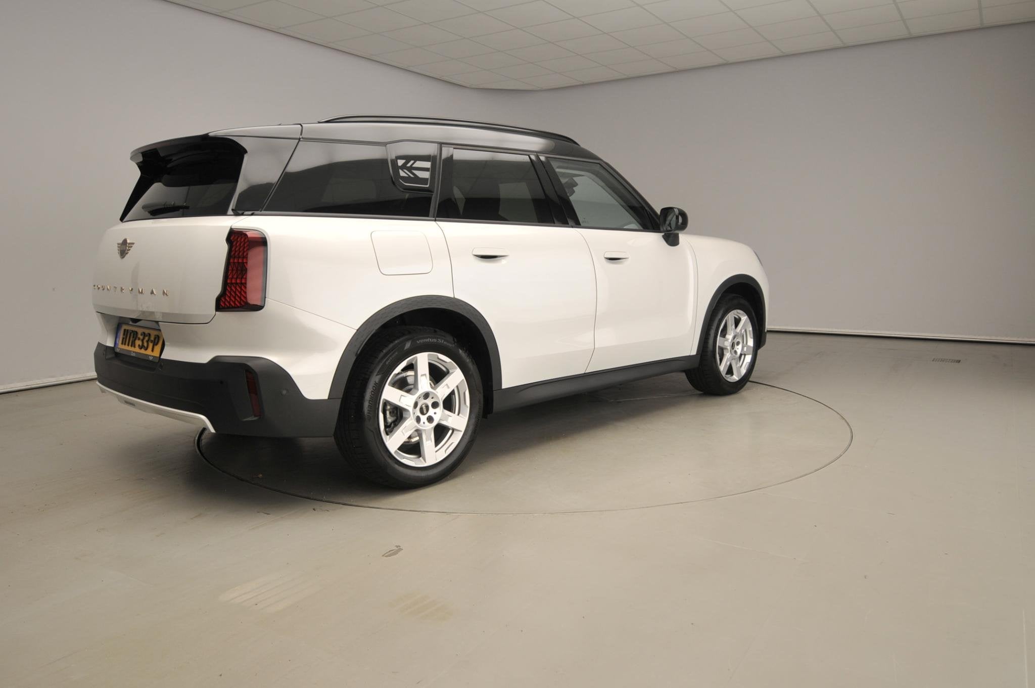 MINI Countryman 1.5 C Classic M Plus | Trekhaak | Panoramada, Auto's, Dealer onderhouden, Gebruikt, Met garantie (alle), Leder en Stof