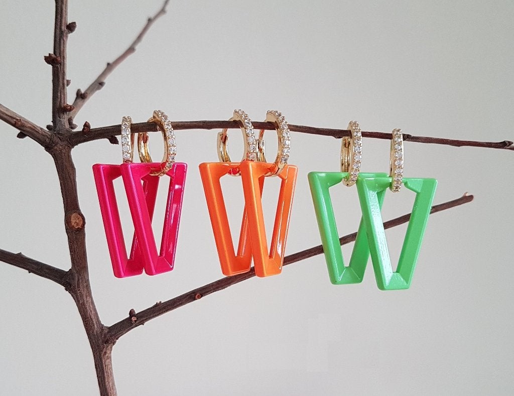 V Oorbellen met zirkonia steentjes Zwart_Wit_Pink_Oranje, Met kristal, Overige materialen, Hangers, Overige kleuren