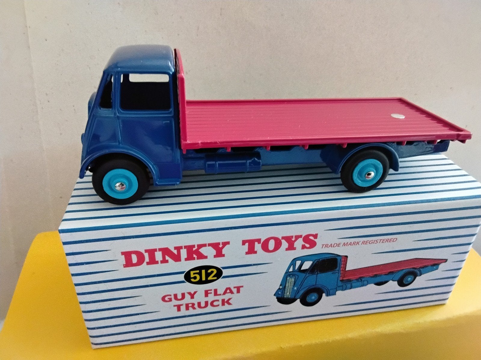 DINKY TOYS ATLAS GUY FLAT TRUCK NO 512, Ophalen of Verzenden, Bus of Vrachtwagen, Dinky Toys