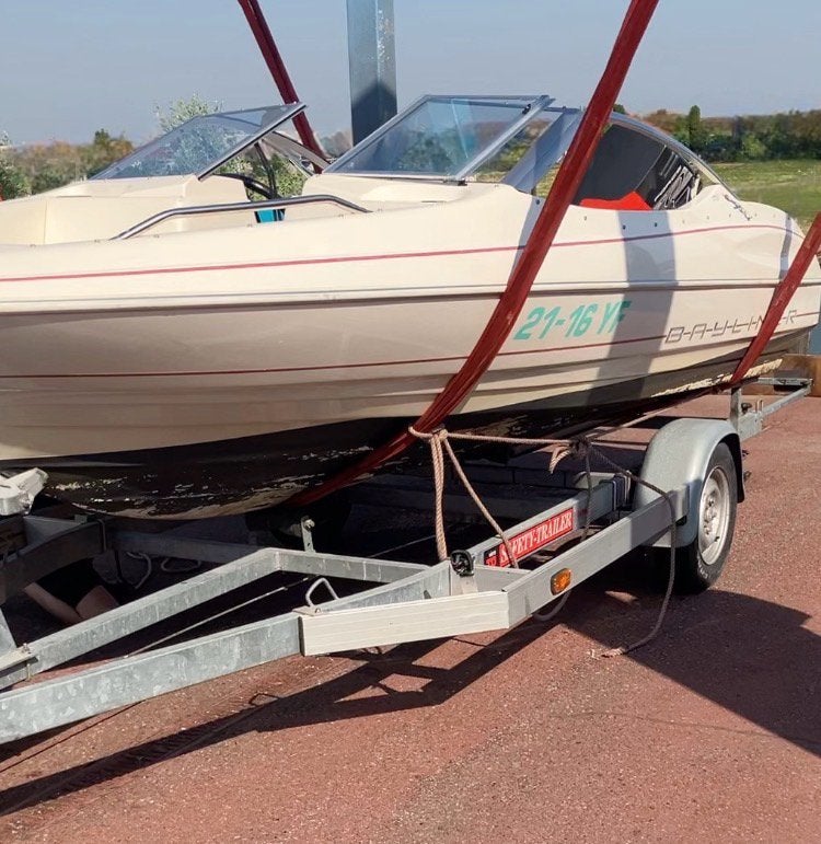 Bayliner capri 1700  bowrider 70 pk mercury, Watersport en Boten, Speedboten, Ophalen, Zo goed als nieuw, Bayliner