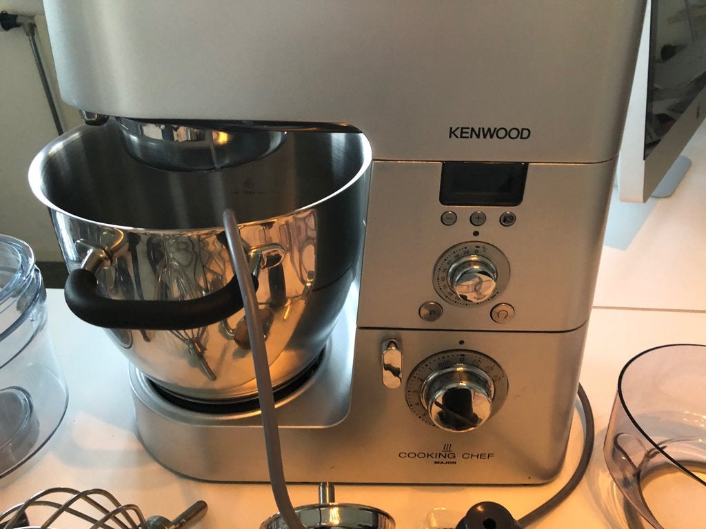 Keukenmachine voor de professionele keuken., Ophalen, 4 liter of meer, 3 snelheden of meer, Zo goed als nieuw