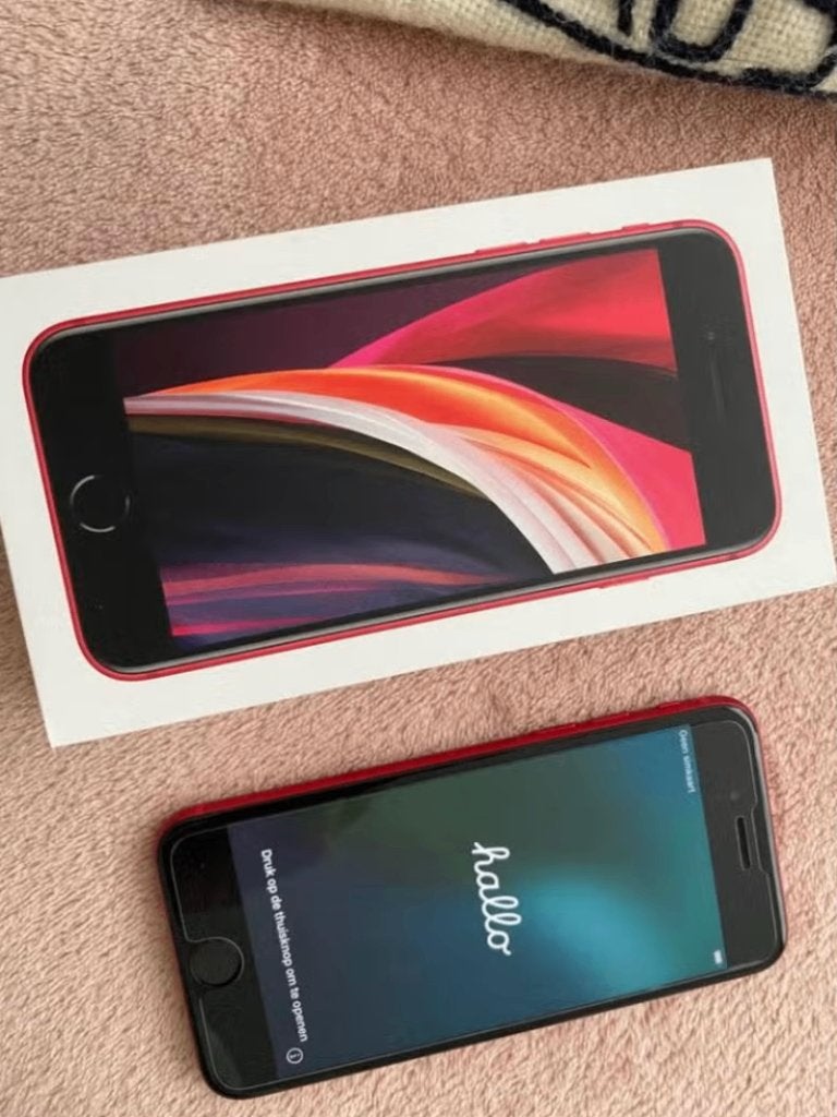Iphone SE2020 64gb red rood, Telecommunicatie, Mobiele telefoons | Apple iPhone, Ophalen, Zo goed als nieuw, 64 GB, IPhone SE (2020)