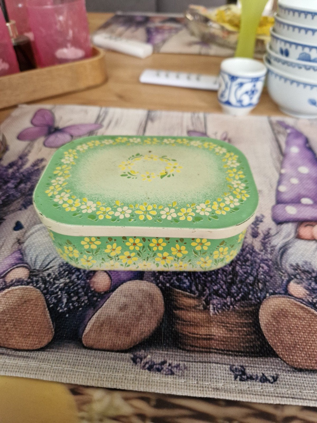 Vintage Groene Blikken Doos met Bloemenpatroon, Ophalen of Verzenden