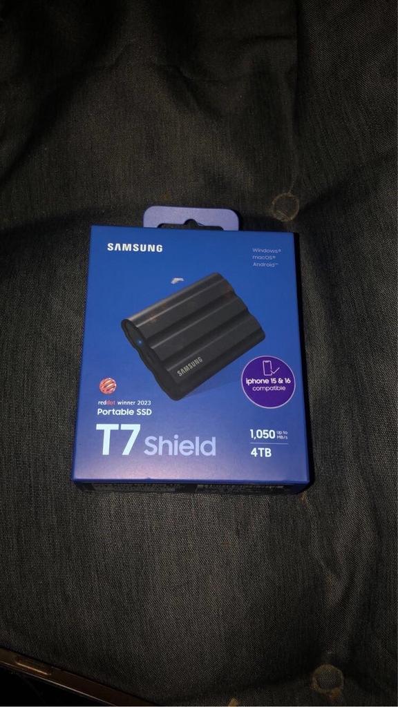 Samsung T7 Shield Portable SSD 4TB - Nieuw in doos, Computers en Software, Harde schijven, Server, SSD, Ophalen of Verzenden, Zo goed als nieuw