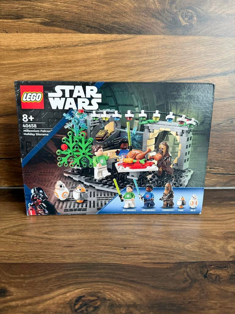 Lego 40658 Millennium Falcon Holiday Diorama Nieuw, Ophalen of Verzenden, Nieuw, Complete set, Lego