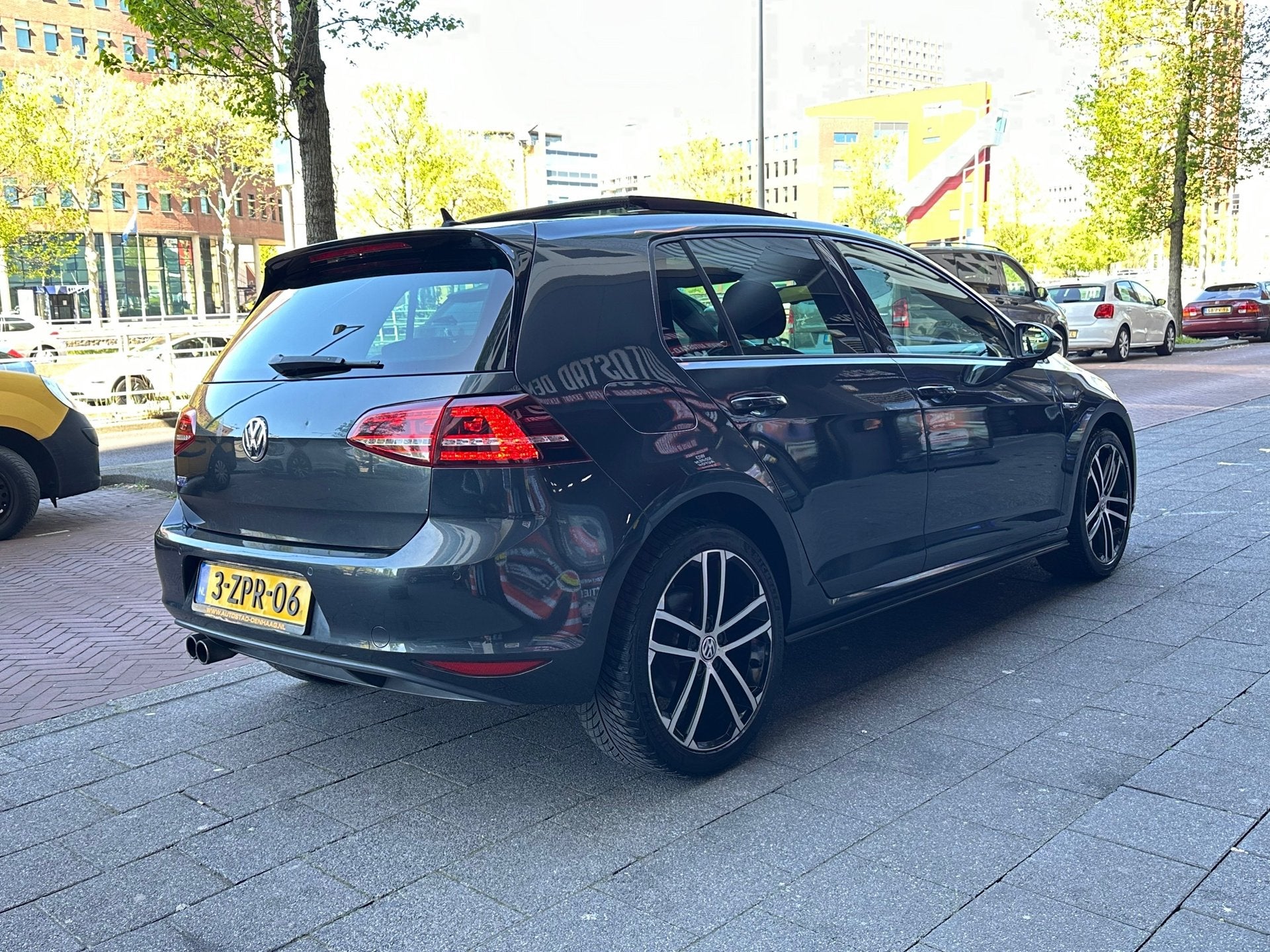 Volkswagen Golf 1.4 TSI GTE Aut Navi Camera Pano, 8 kWh, Stof, Gebruikt, 4 cilinders