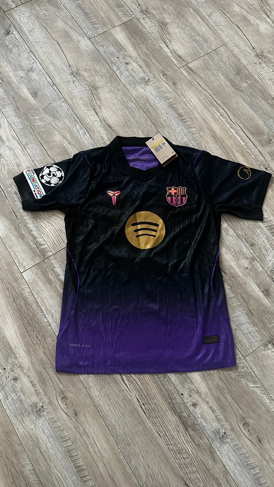 Fc Barcelona away shirt 26/27 Rodrigo, Maat M, Ophalen of Verzenden, Nieuw, Shirt