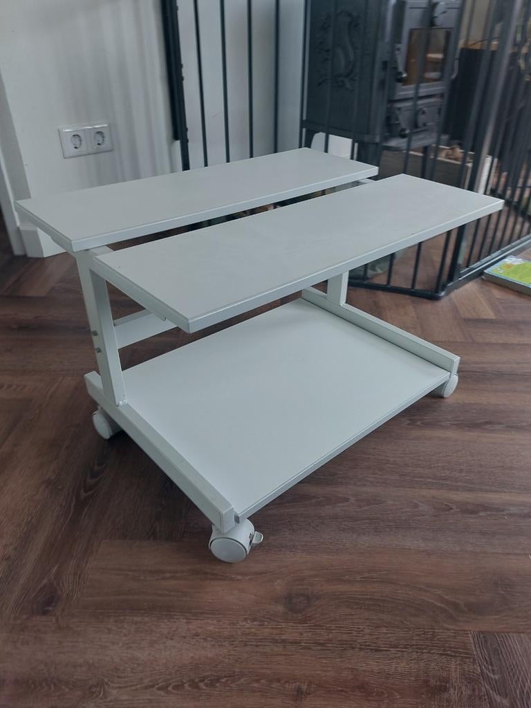 Computertafel / Bijzettafel op wielen - Extra werkruimte, Ophalen, Gebruikt, Minder dan 70 cm, Metaal
