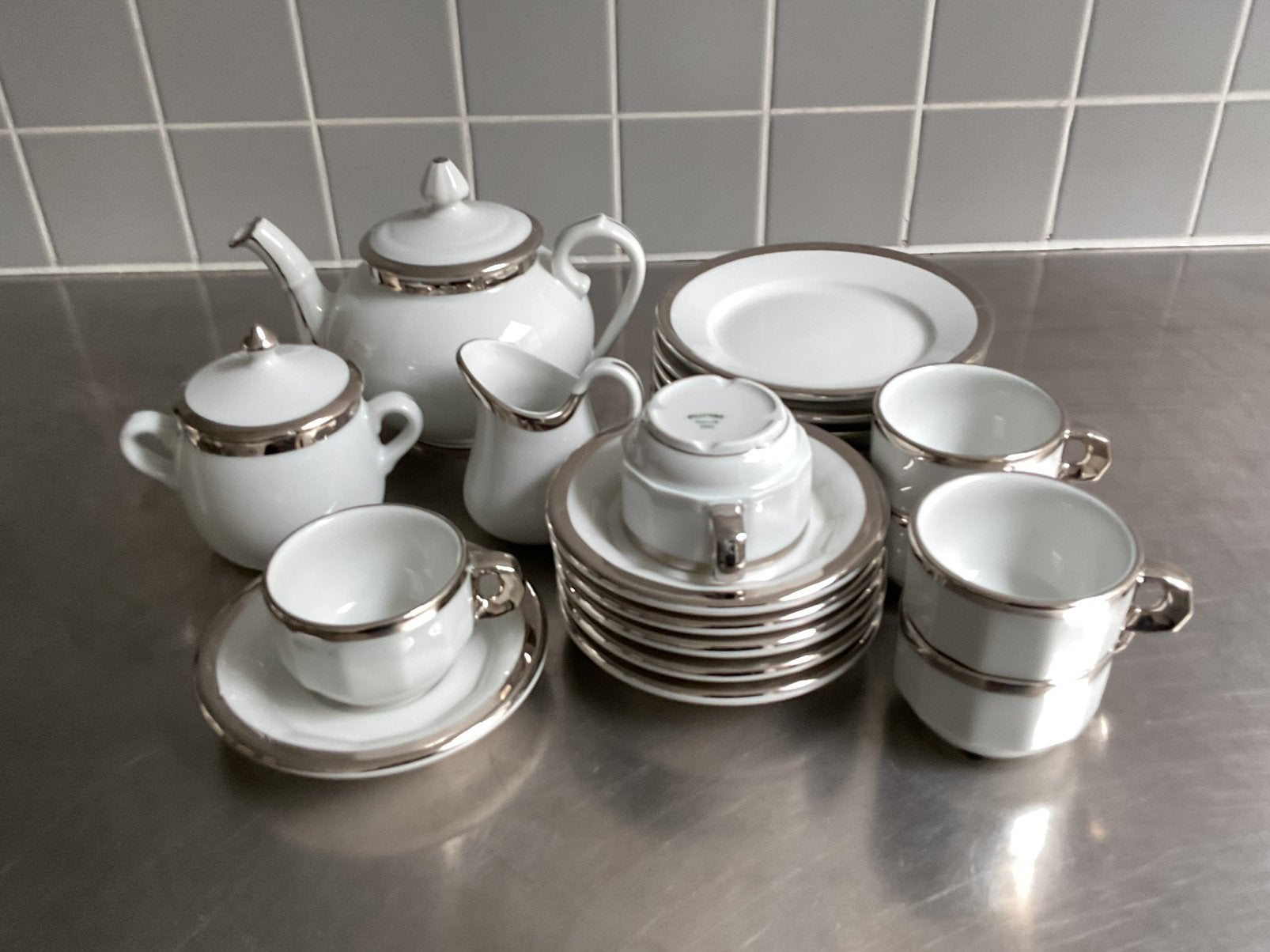 Frans koffieservies Pillivuyt de France, Ophalen