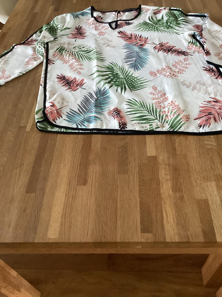 Norah top met print, maat 36 (S), valt als M, Maat 38/40 (M), Overige kleuren, Ophalen of Verzenden, Zo goed als nieuw